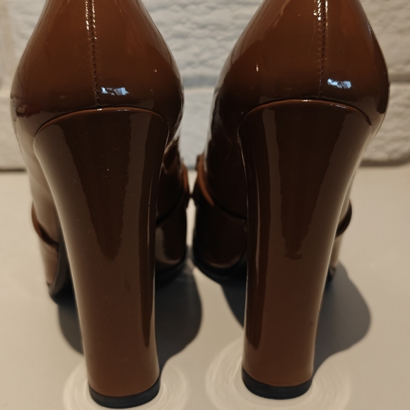 Prada shoes - Picture 4 of 8